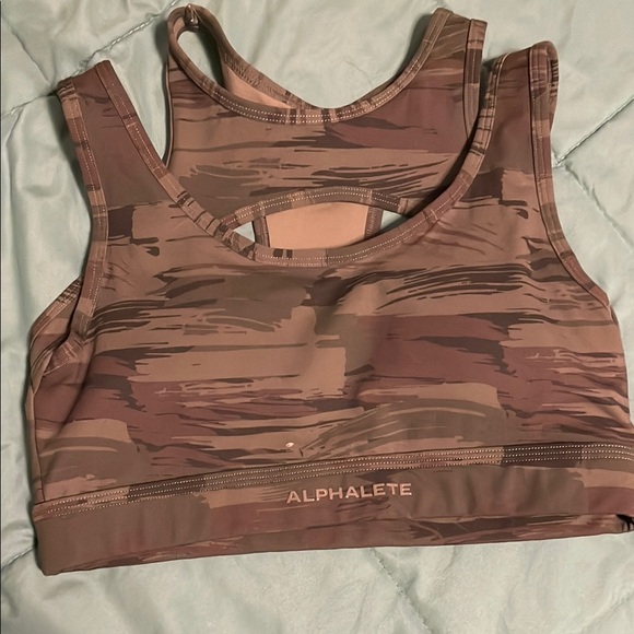 Alphalete Other - Alphalete Camouflage Sports Bra